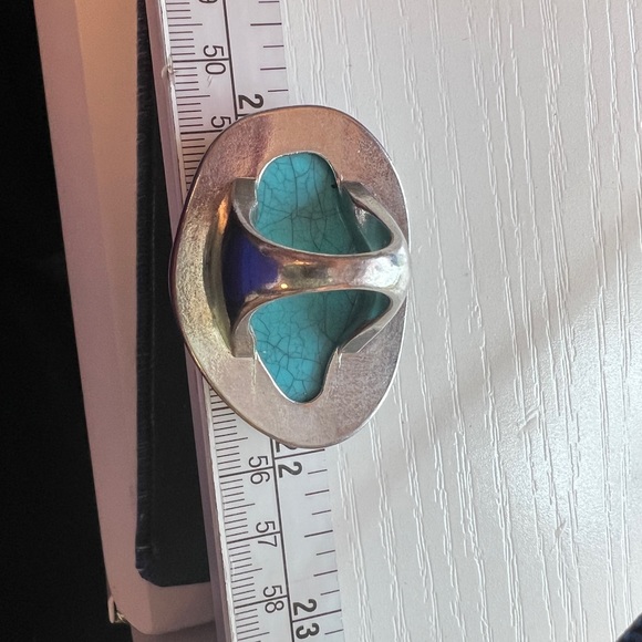Vintage Faux Turquoise Silver Toned Statement Ring - Picture 5 of 6